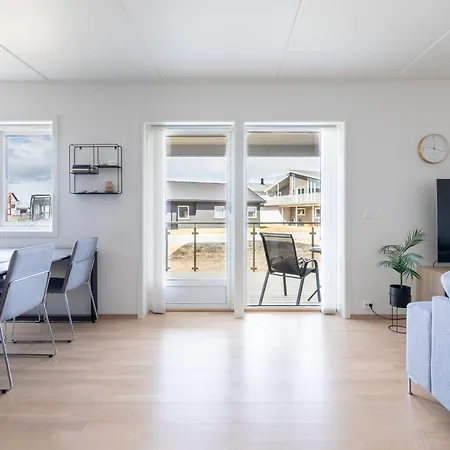 Nydelig Selveier Leilighet Med Gratis Parkering Pa Stedet Apartamento Alta