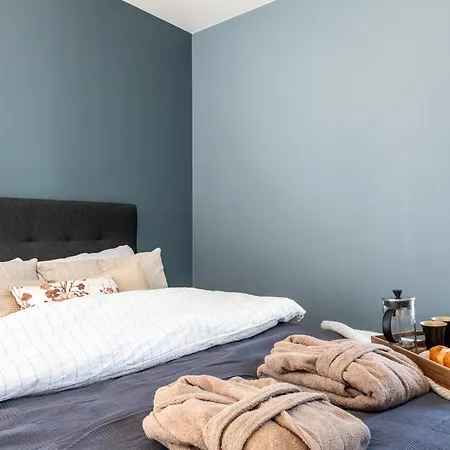Nydelig Selveier Leilighet Med Gratis Parkering Pa Stedet Apartamento *