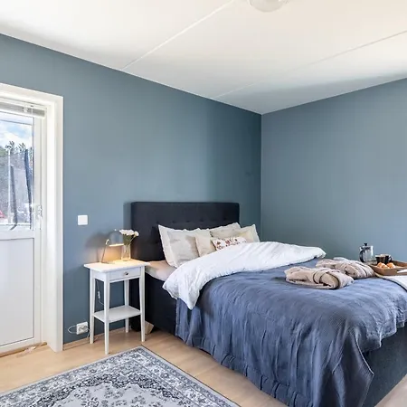 Appartement Nydelig Selveier Leilighet Med Gratis Parkering Pa Stedet