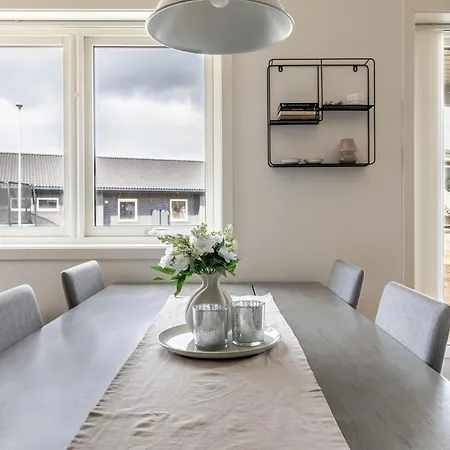 Nydelig Selveier Leilighet Med Gratis Parkering Pa Stedet Apartamento *