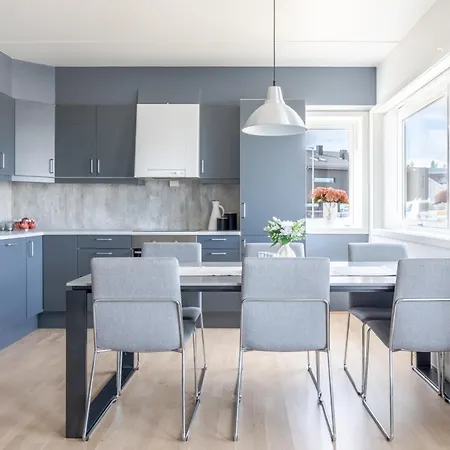 Nydelig Selveier Leilighet Med Gratis Parkering Pa Stedet Appartement *